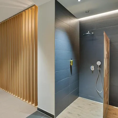 Austria Trend Hotel Maximilian-3